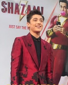 Asher Angel : asher-angel-1553828645.jpg