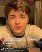 Asher Angel : asher-angel-1556437595.jpg