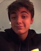 Asher Angel : asher-angel-1573517384.jpg