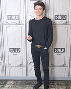 Asher Angel : asher-angel-1579108447.jpg