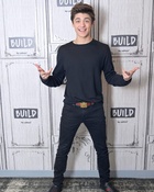 Asher Angel : asher-angel-1579108458.jpg