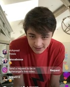 Asher Angel : asher-angel-1579465168.jpg