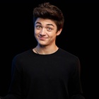 Asher Angel : asher-angel-1582078989.jpg