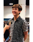 Asher Angel : asher-angel-1596994049.jpg