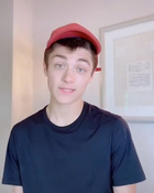 Asher Angel : asher-angel-1598993959.jpg