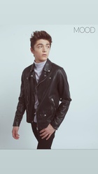 Asher Angel : asher-angel-1602604124.jpg