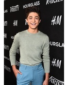 Asher Angel : asher-angel-1604428708.jpg