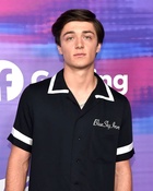 Asher Angel : asher-angel-1660327146.jpg