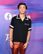 Asher Angel : asher-angel-1660327162.jpg