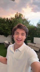 Asher Angel : asher-angel-1724424441.jpg