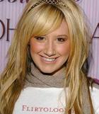 Ashley Tisdale : TI4U_u1139101121.jpg