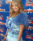 Ashley Tisdale : TI4U_u1139156234.jpg