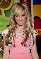 Ashley Tisdale : TI4U_u1139631239.jpg