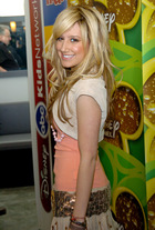 Ashley Tisdale : TI4U_u1139691236.jpg