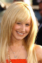 Ashley Tisdale : TI4U_u1140915617.jpg