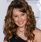 Ashley Tisdale : TI4U_u1141962985.jpg