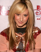 Ashley Tisdale : TI4U_u1141963112.jpg