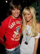 Ashley Tisdale : TI4U_u1210966497.jpg