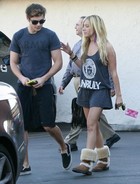 Ashley Tisdale : TI4U_u1258395280.jpg