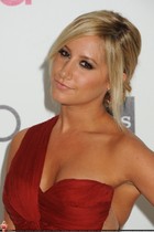 Ashley Tisdale : ashley-tisdale-1330795144.jpg