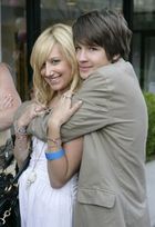 Ashley Tisdale : ashley_tisdale_1166810529.jpg