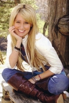 Ashley Tisdale : ashley_tisdale_1189135956.jpg