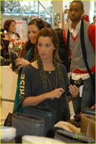 Ashley Tisdale : ashley_tisdale_1230056074.jpg