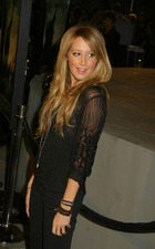 Ashley Tisdale : ashley_tisdale_1256964765.jpg