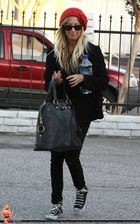 Ashley Tisdale : ashley_tisdale_1262737453.jpg