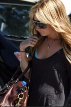 Ashley Tisdale : ashley_tisdale_1268927827.jpg