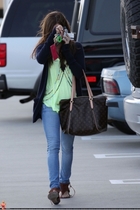 Ashley Tisdale : ashley_tisdale_1272137416.jpg