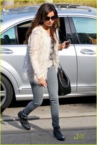 Ashley Tisdale : ashley_tisdale_1293772266.jpg