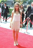 Ashley Tisdale : bella_thorne_1226871532.jpg