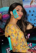 Ashley Argota : ashley-argota-1383421713.jpg