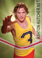 Ashton Kutcher : TI4U_u1138129116.jpg