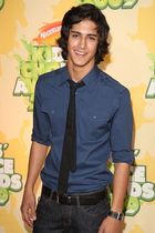 Avan Jogia : avanjogia_1272137240.jpg