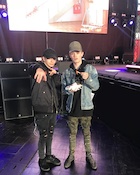 Bars and Melody : bars-and-melody-1510989481.jpg