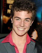 Beau Mirchoff : beau_mirchoff_1215745206.jpg