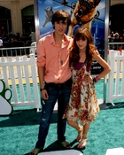 Bella Thorne : TI4U_u1280610499.jpg