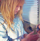 Bella Thorne : bella-thorne-1381949912.jpg