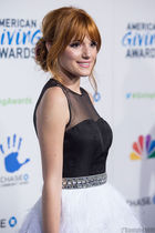 Bella Thorne : bella-thorne-1382130266.jpg