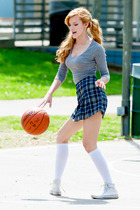 Bella Thorne : bella-thorne-1396180521.jpg