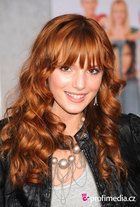 Bella Thorne : bella_thorne_1290180821.jpg