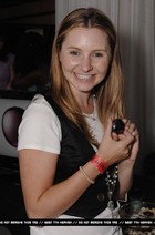 Beverley Mitchell : beverley_mitchell_1241927859.jpg