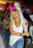 Beyoncé Knowles : beyonc-knowles-1380141098.jpg