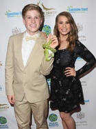 Bindi Irwin : TI4U1620863693.jpg