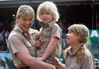 Bindi Irwin : TI4U_u1283983869.jpg