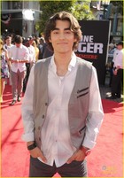 Blake Michael : blake-michael-1375900984.jpg