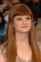 Bonnie Wright : bonnie_wright_1193517939.jpg