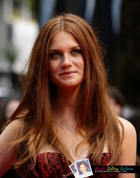 Bonnie Wright : bonnie_wright_1260637042.jpg